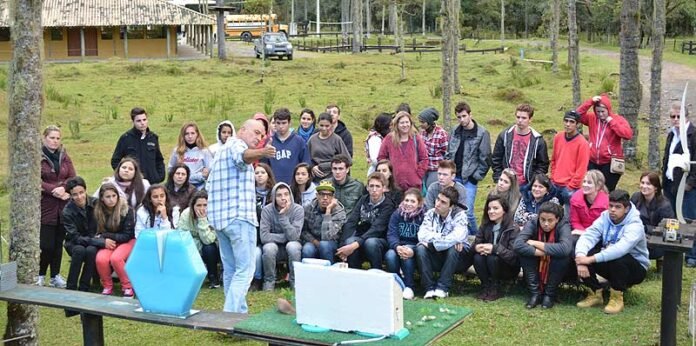 Alunos de Videira conhecem projeto Eco do Avencal em Urubici