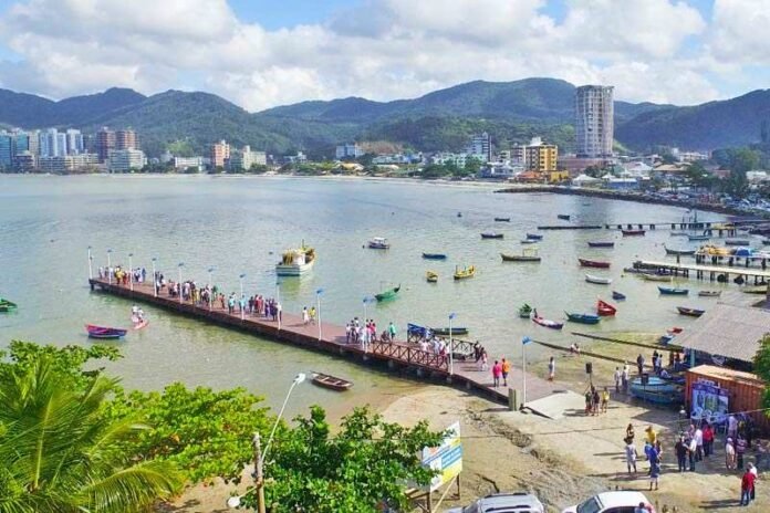 Trapiche no Canto da Praia em Itapema