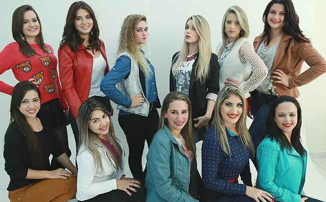Desfile das candidatas à Rainha da Festa do Peixe em Arroio do Silva