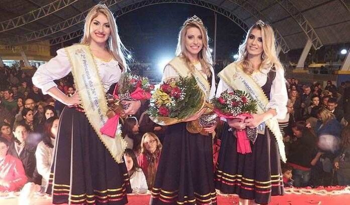 Bruna Weiss conquista o título de Rainha da Festa do Peixe em Arroio do Silva