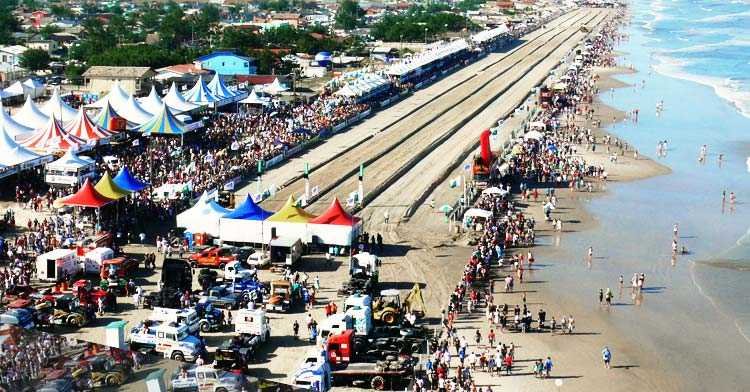 Velocidade e Shows na Arrancada de Caminhões em Arroio do Silva