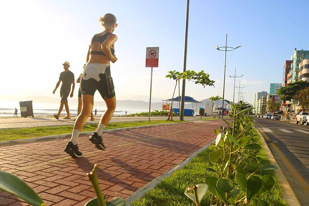 Turismo em Itapema Praia Lazer imoveis morar viagem